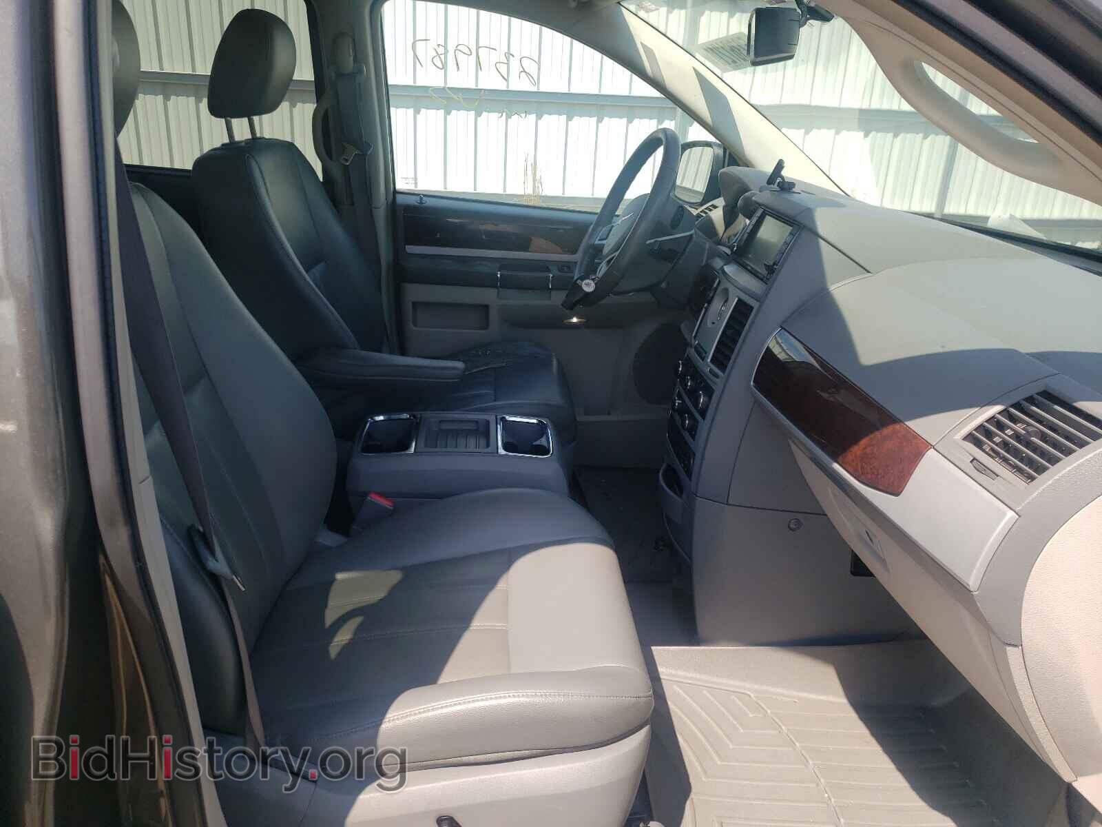 2010 CHRYSLER MINIVAN - VIN: 2A4RR5D13AR240822 - Фото 5