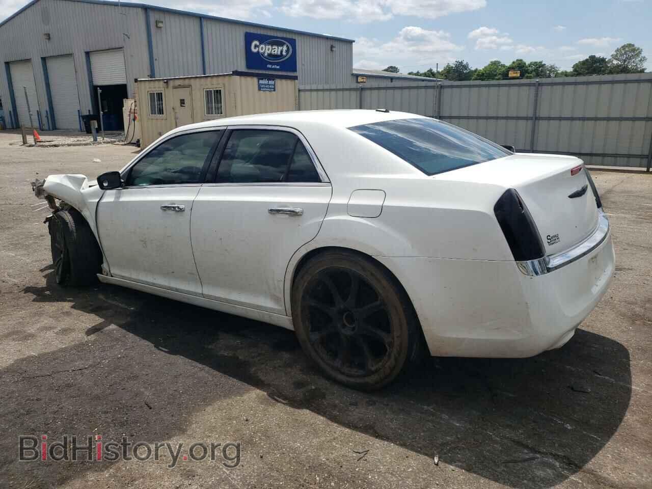 2013 CHRYSLER 300 - VIN: 2C3CCAAG4DH697619 - Фото 2