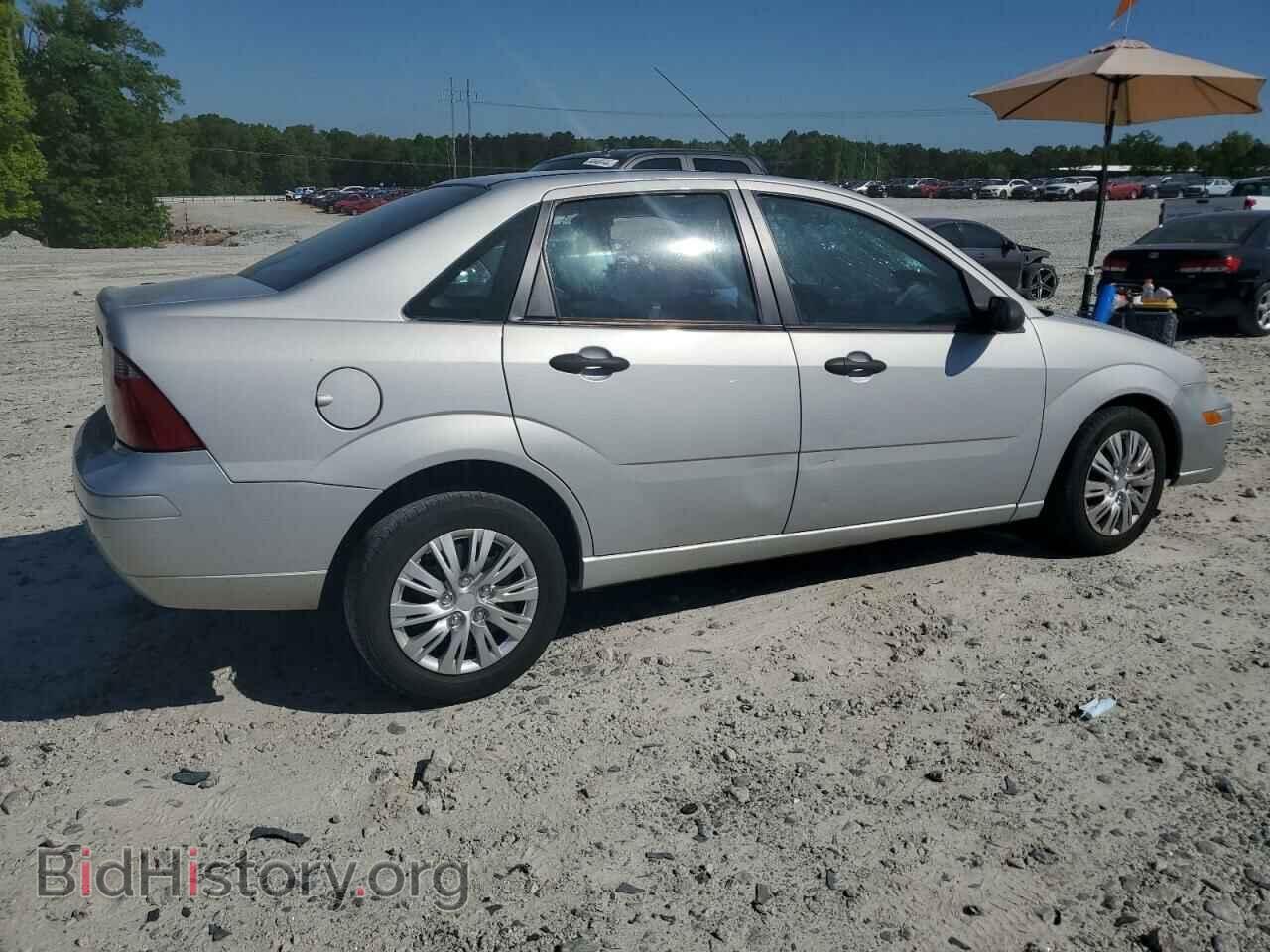 2007 FORD FOCUS - VIN: 1FAFP34N47W357885 - Фото 3