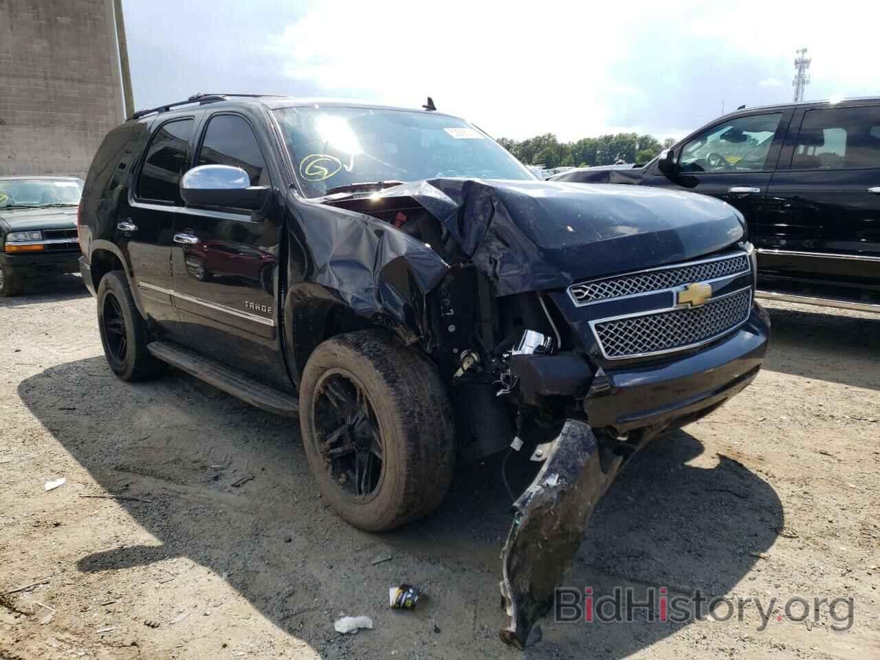 Photo 1GNSKCE06DR285714 - CHEVROLET TAHOE 2013