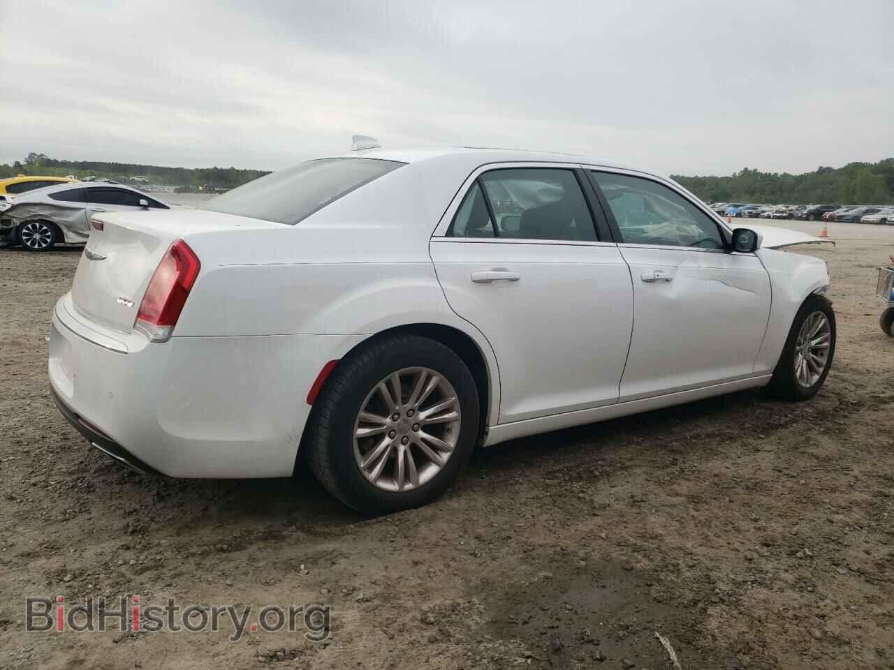 2016 CHRYSLER 300 - VIN: 2C3CCAAG3GH307808 - Фото 3