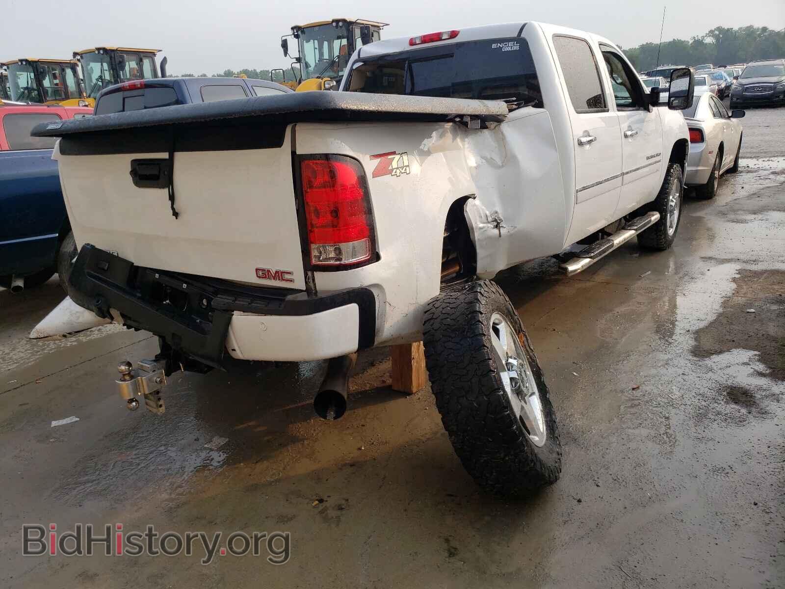 2013 GMC SIERRA - VIN: 1GT125E85DF209912 - Фото 4