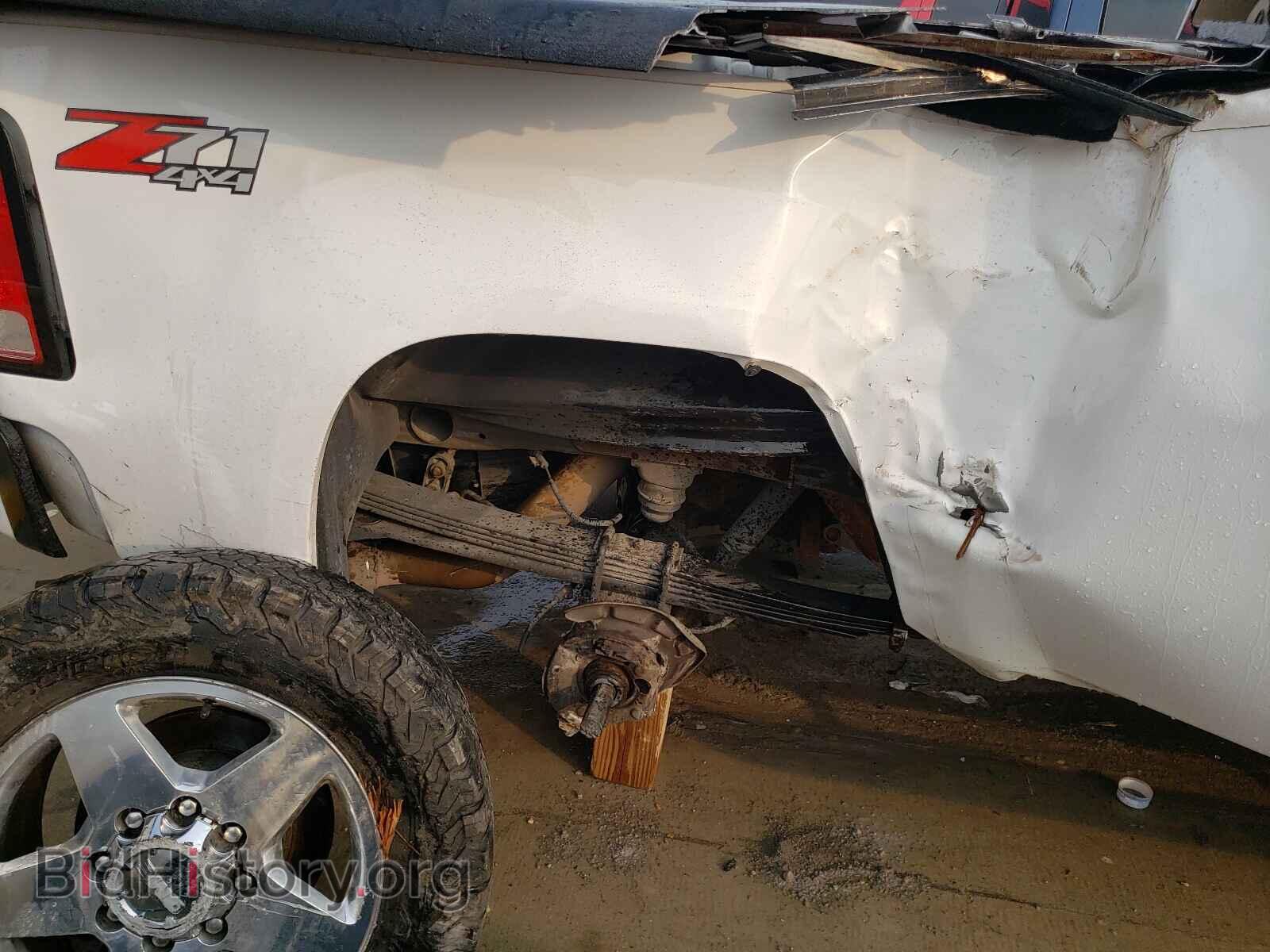 2013 GMC SIERRA - VIN: 1GT125E85DF209912 - Фото 9