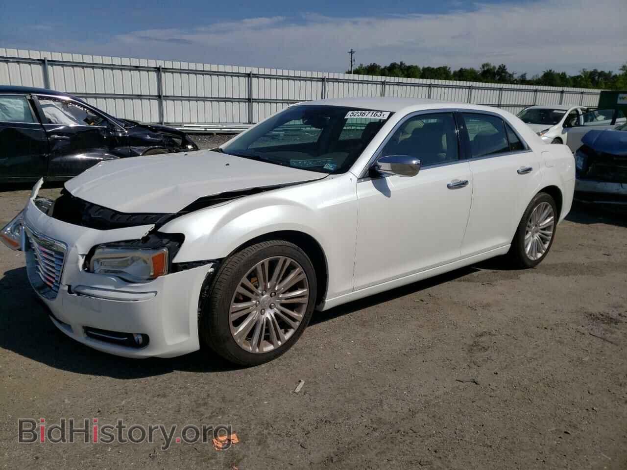 Photo 2C3CA6CT9BH559195 - CHRYSLER 300 2011