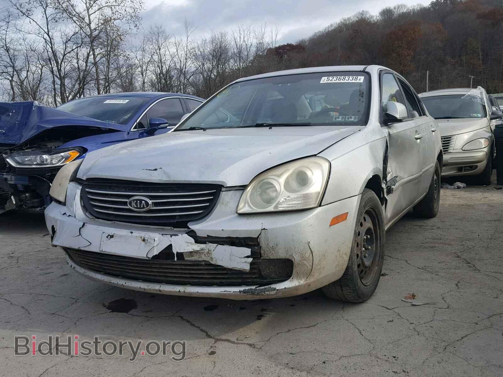 2007 KIA OPTIMA - VIN: KNAGE123775120109 - Фото 2