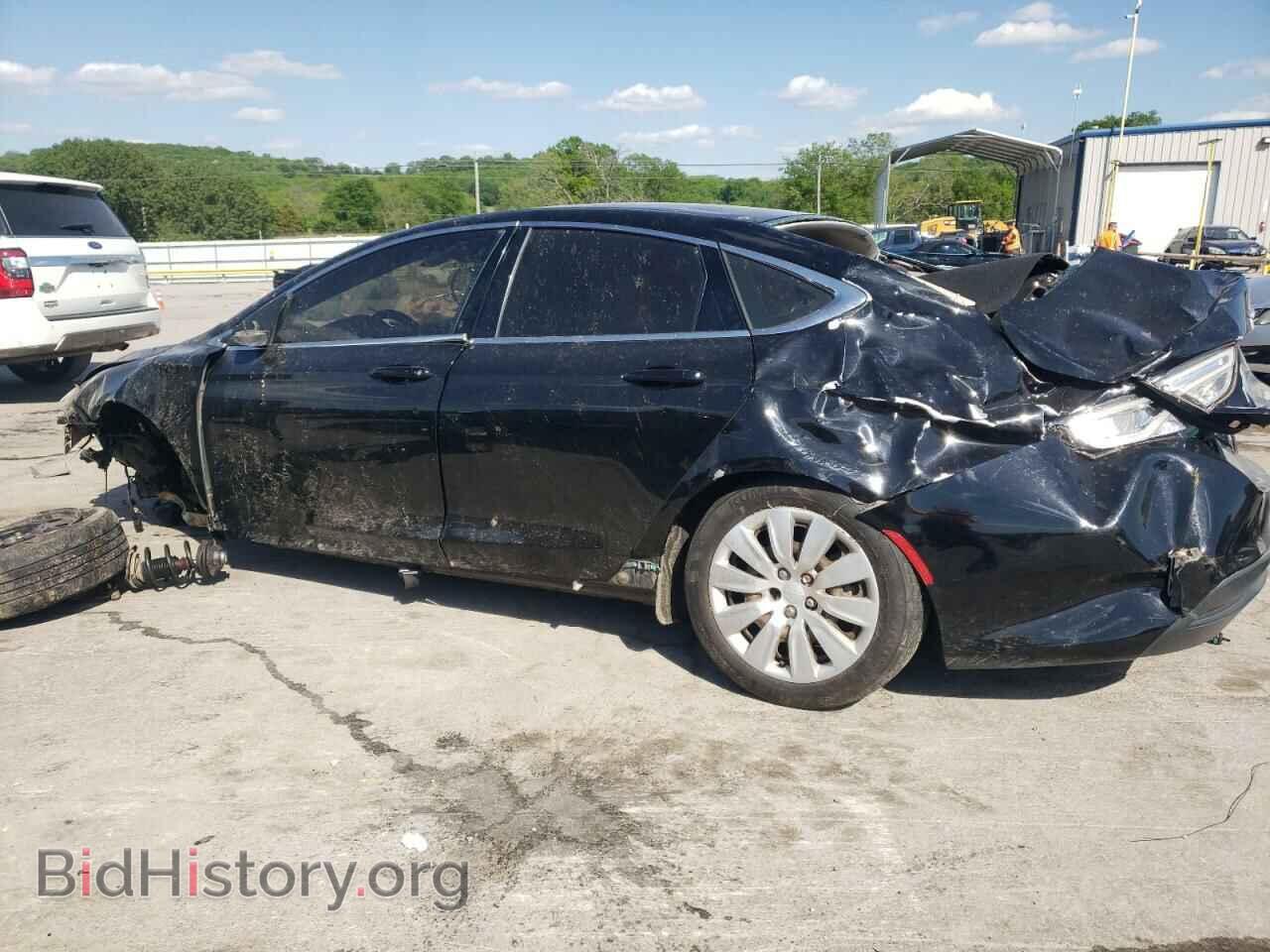 2015 CHRYSLER 200 - VIN: 1C3CCCFB9FN620585 - Фото 2