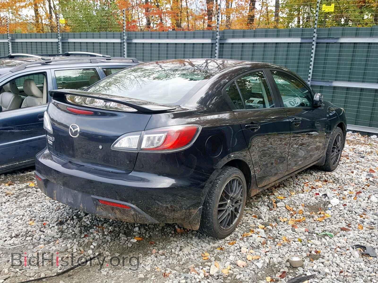 2011 MAZDA 3 - VIN: JM1BL1UG2B1406615 - Photo 4