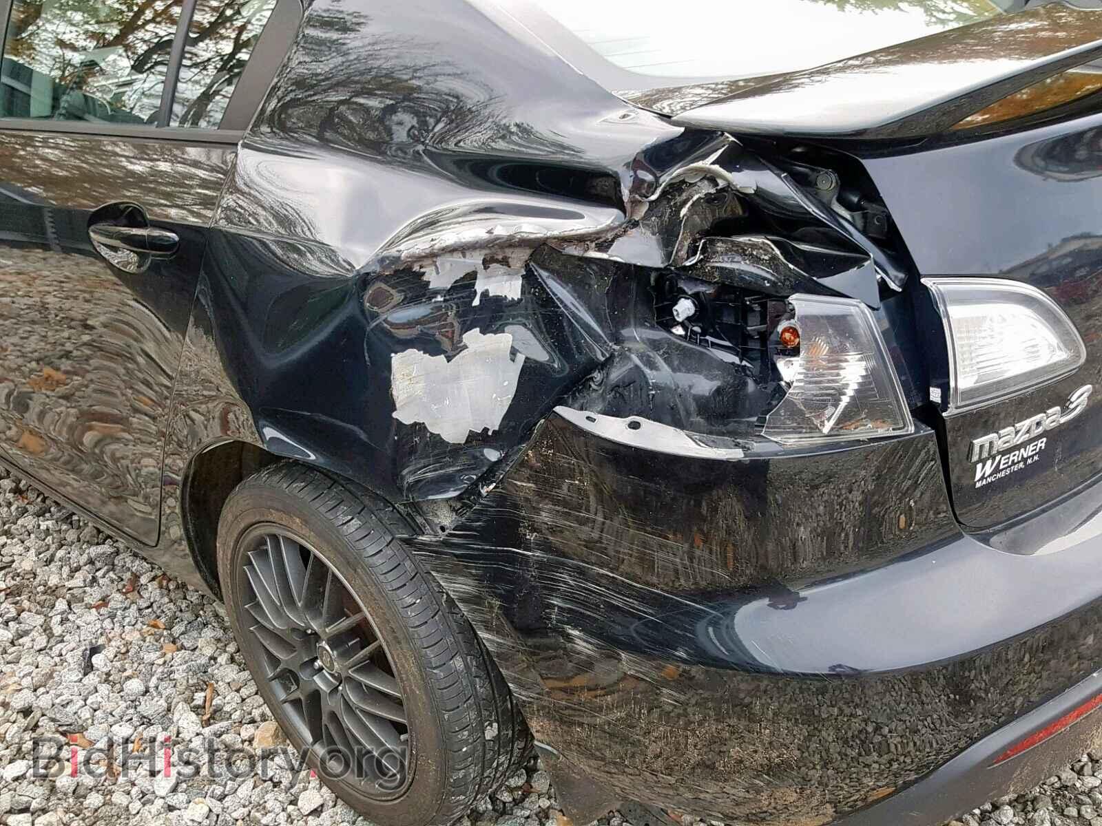2011 MAZDA 3 - VIN: JM1BL1UG2B1406615 - Photo 9