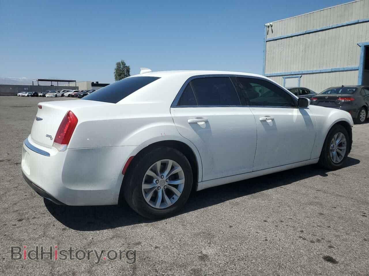 2015 CHRYSLER 300 - VIN: 2C3CCAAG5FH930992 - Фото 3