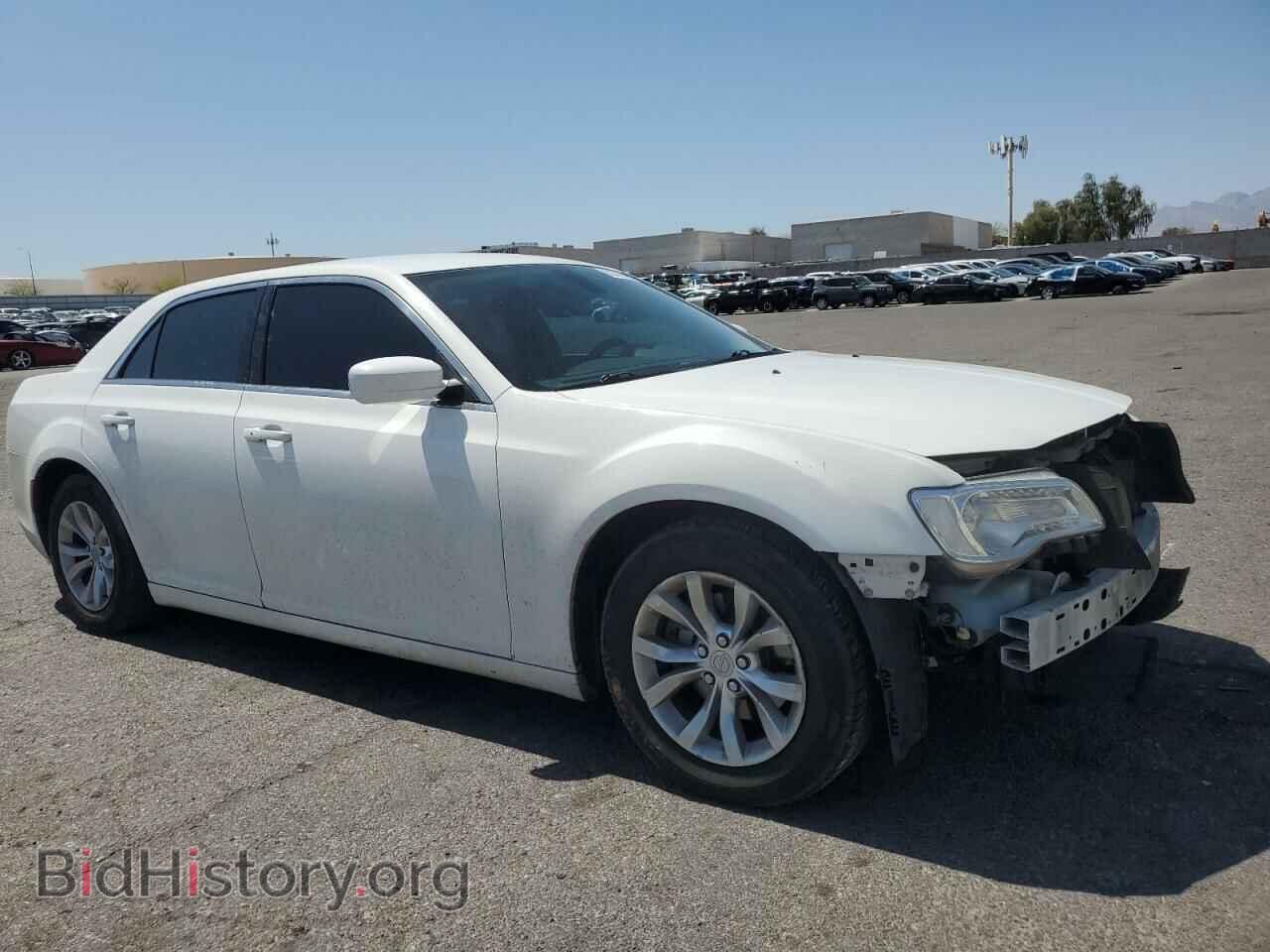 2015 CHRYSLER 300 - VIN: 2C3CCAAG5FH930992 - Фото 4