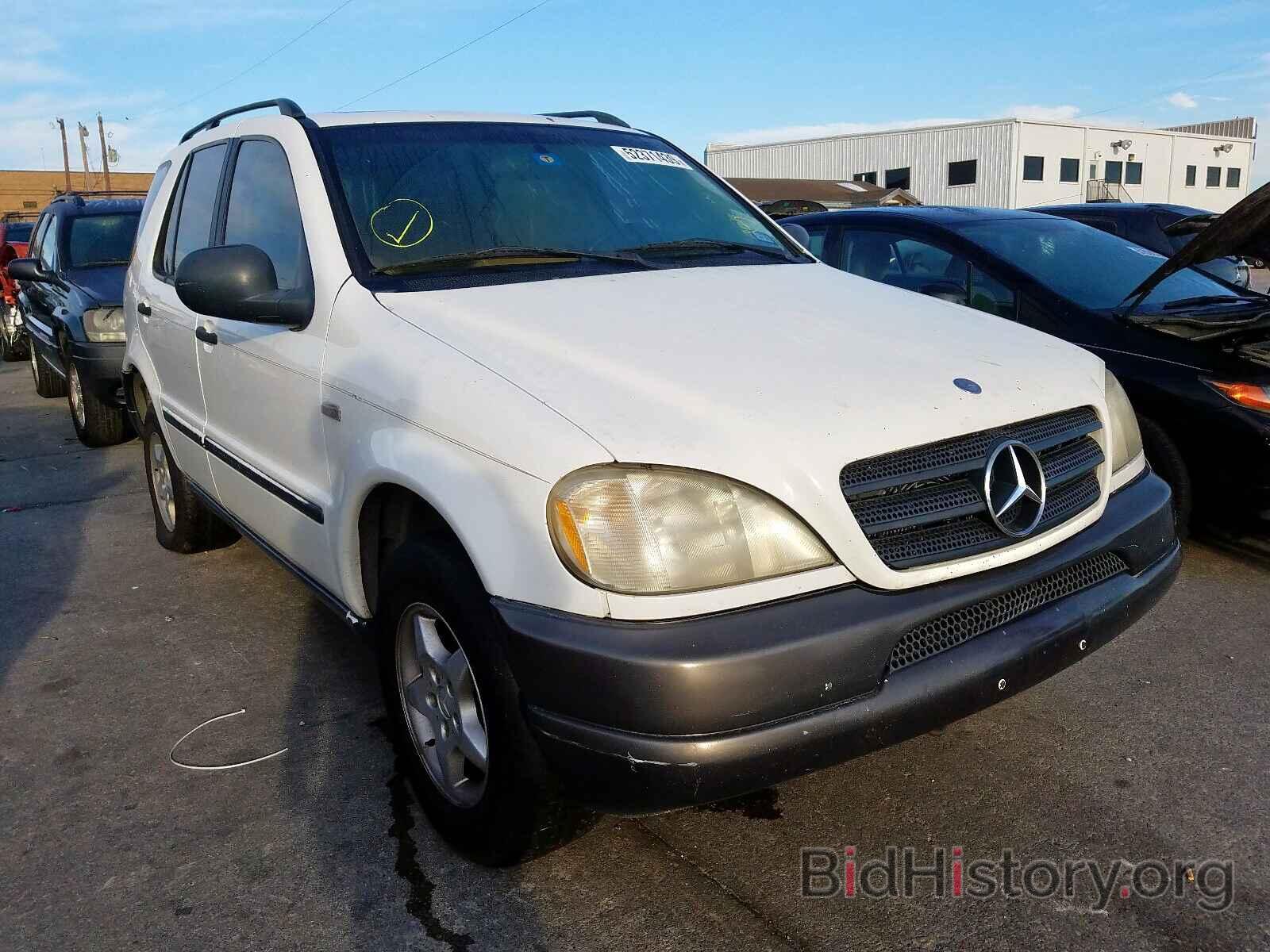 Photo 4JGAB54E5XA112049 - MERCEDES-BENZ ML 320 1999