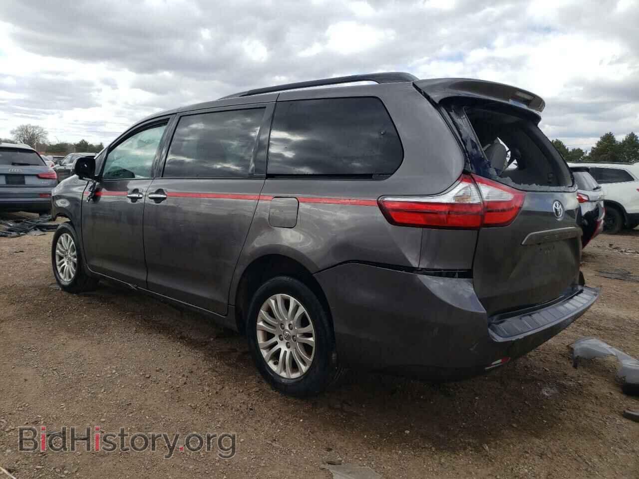 2017 TOYOTA All Models - VIN: 5TDYZ3DC8HS832791 - Фото 2