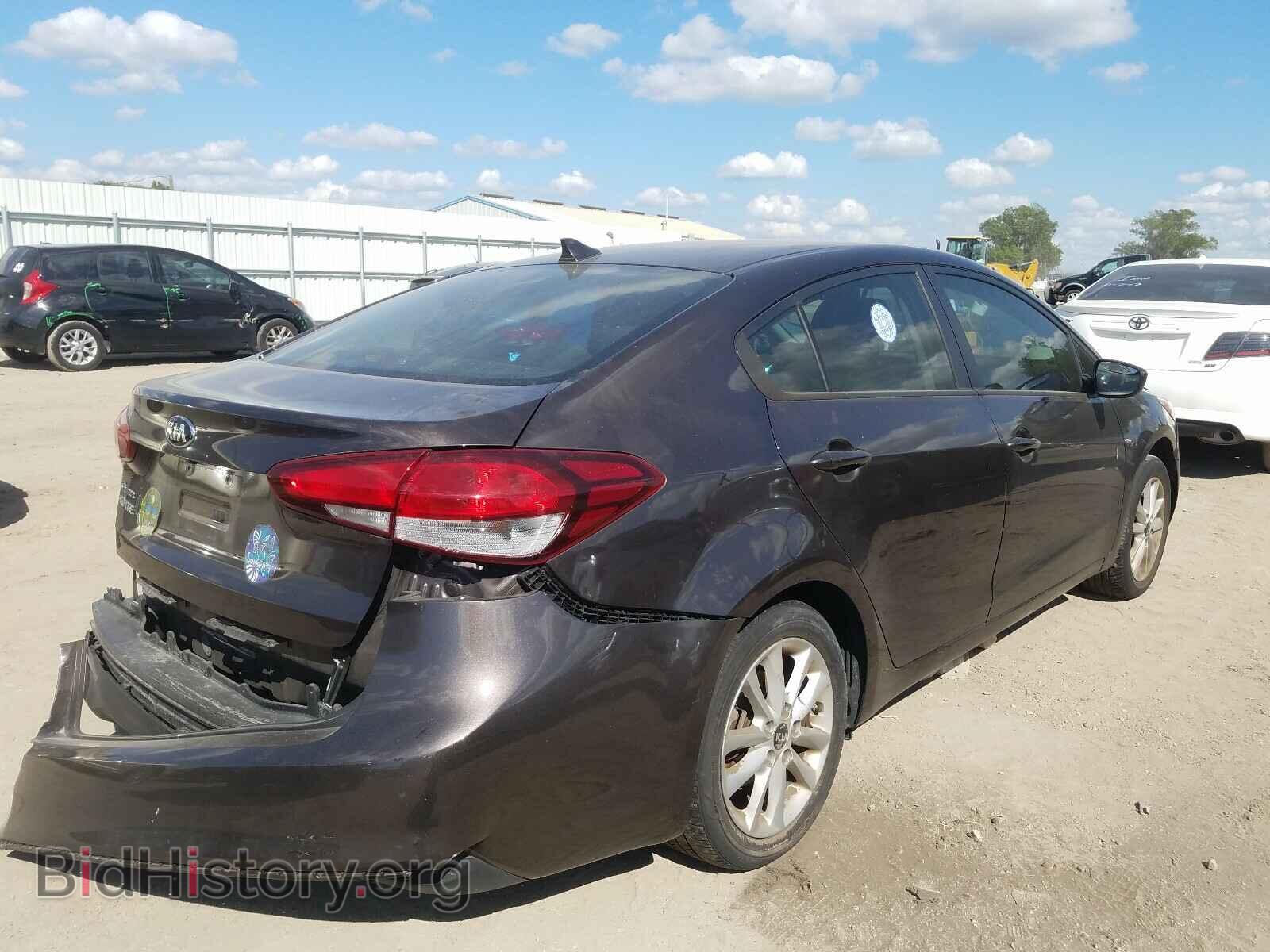 2017 KIA FORTE - VIN: 3KPFL4A77HE082221 - Фото 4