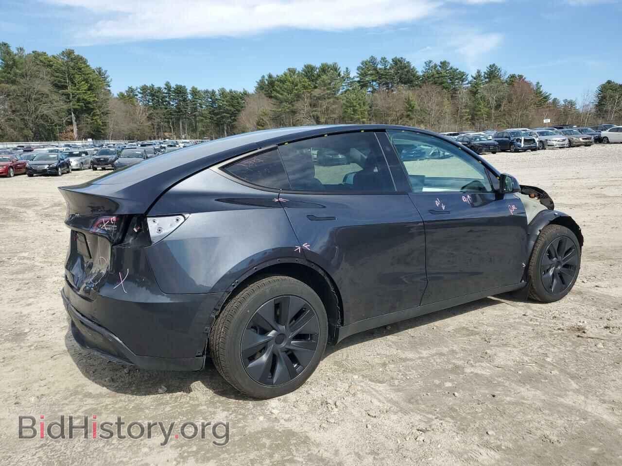 2024 TESLA MODEL Y - VIN: 7SAYGAEE5RF214010 - Photo 3