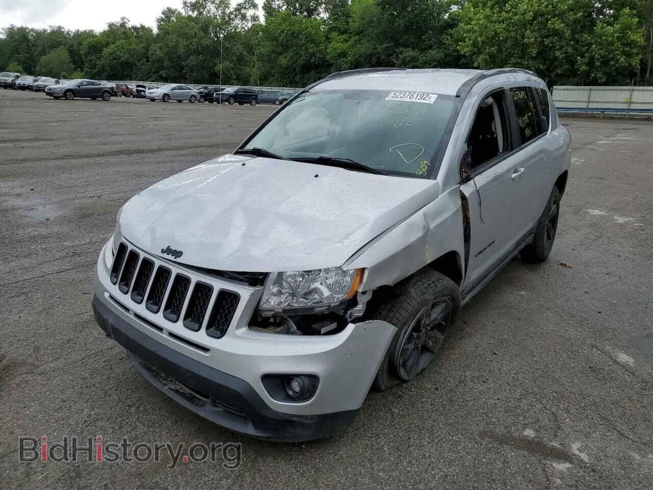2011 JEEP COMPASS - VIN: 1J4NF1FB0BD282679 - Photo 2