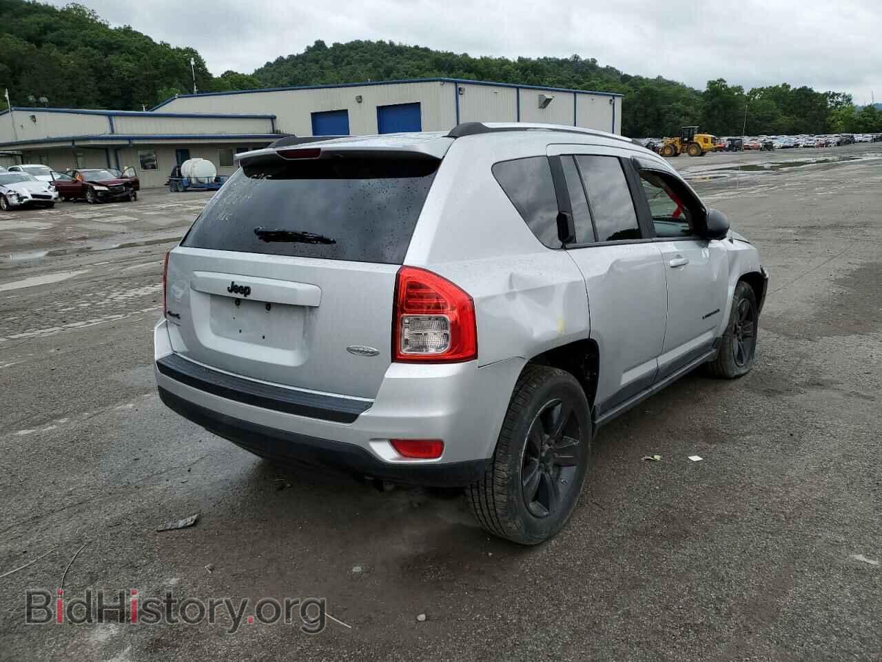 2011 JEEP COMPASS - VIN: 1J4NF1FB0BD282679 - Photo 4