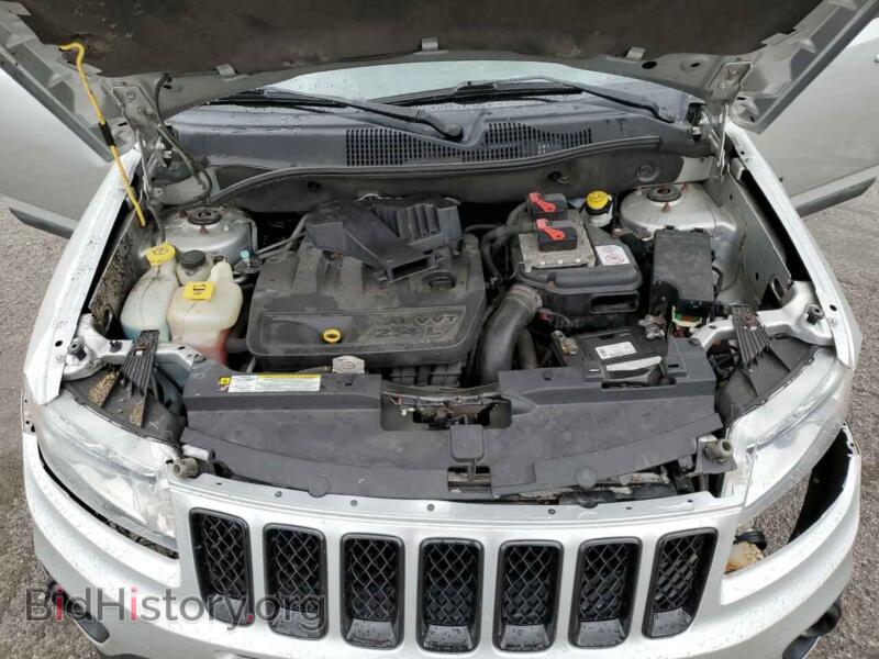 2011 Jeep COMPASS (VIN 1J4NF1FB0BD282679) — фото 7 из 10