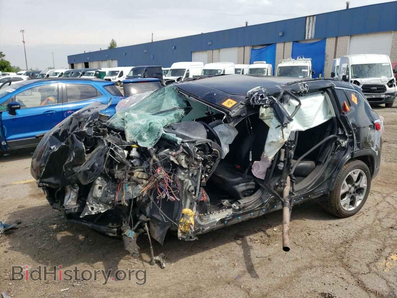 Фотография 3C4NJDCB3KT656688 - JEEP COMPASS 2019