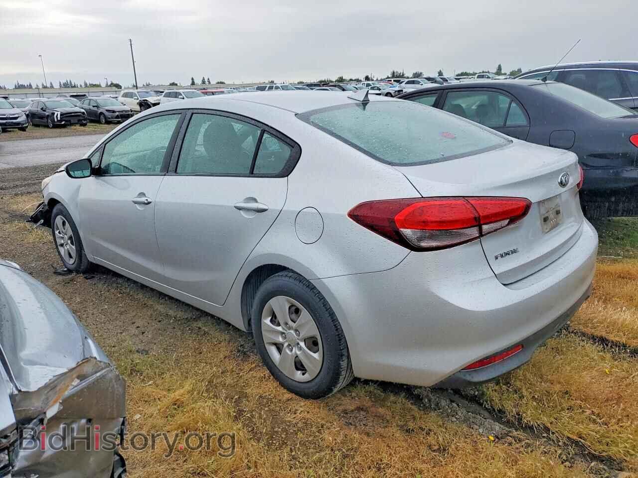 2017 KIA FORTE - VIN: 3KPFK4A79HE044203 - Фото 2