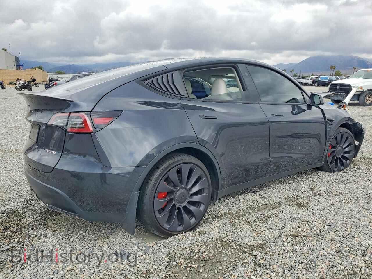 2024 TESLA MODEL Y - VIN: 7SAYGDEF3RF066031 - Photo 3