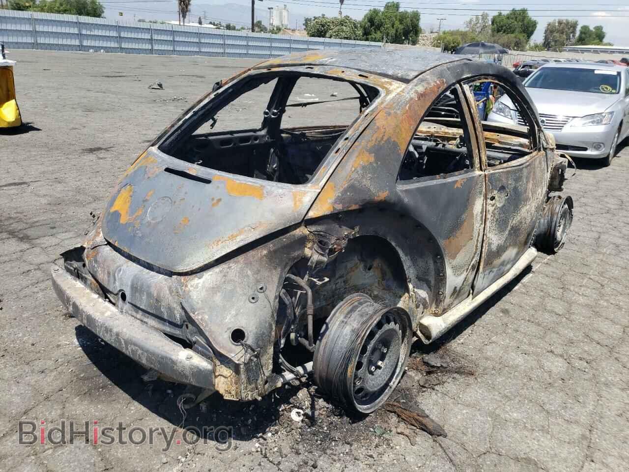 2010 VOLKSWAGEN BEETLE - VIN: 3VWPG3AG2AM018809 - Фото 4