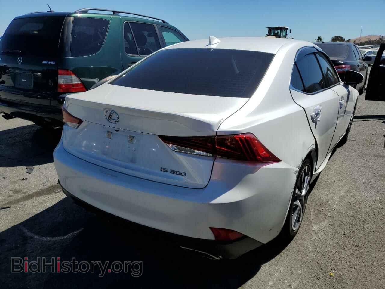 2019 LEXUS IS - VIN: JTHBA1D23K5094645 - Фото 4