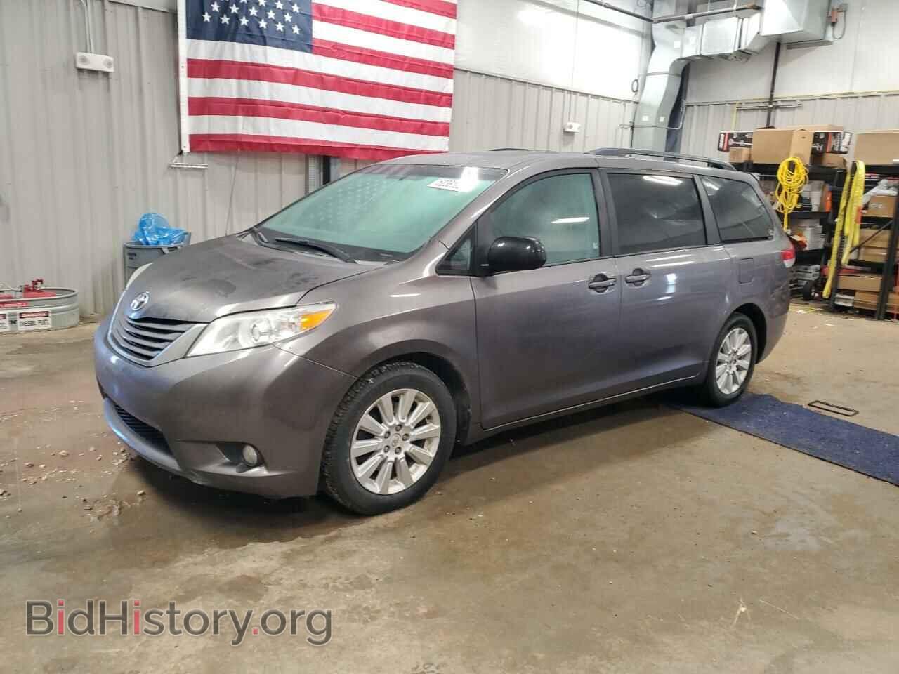 Photo 5TDDK3DC8CS046677 - TOYOTA All Models 2012