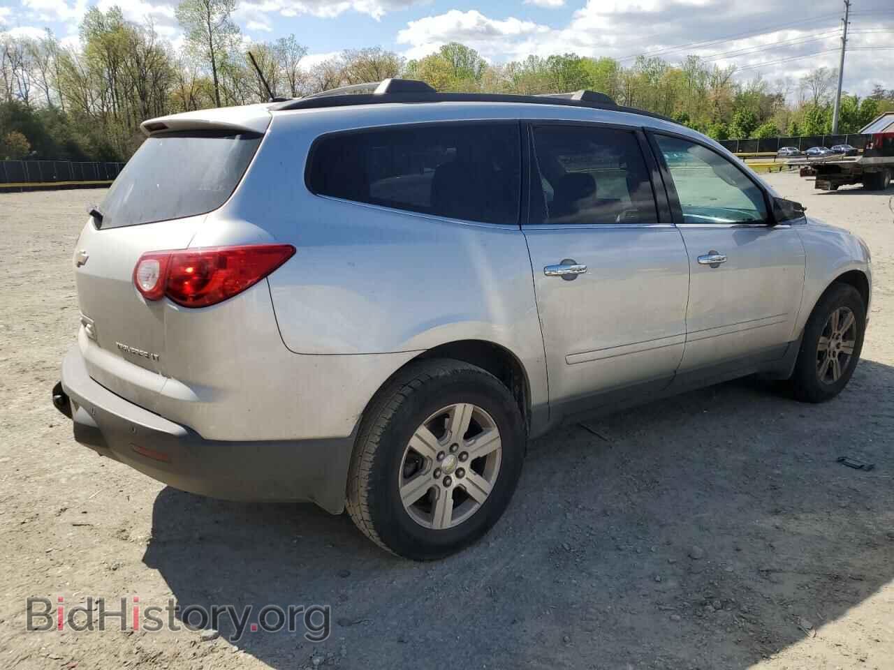 2011 CHEVROLET TRAVERSE - VIN: 1GNKVGED3BJ142734 - Фото 3