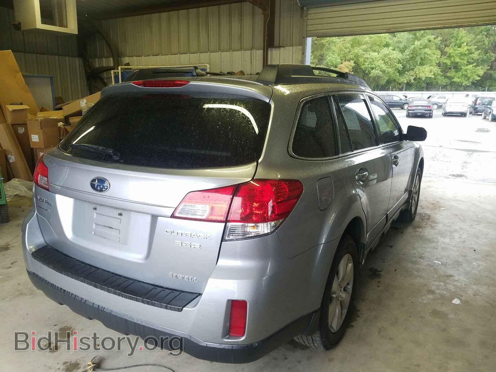 2011 SUBARU OUTBACK - VIN: 4S4BREJC1B2419059 - Photo 4