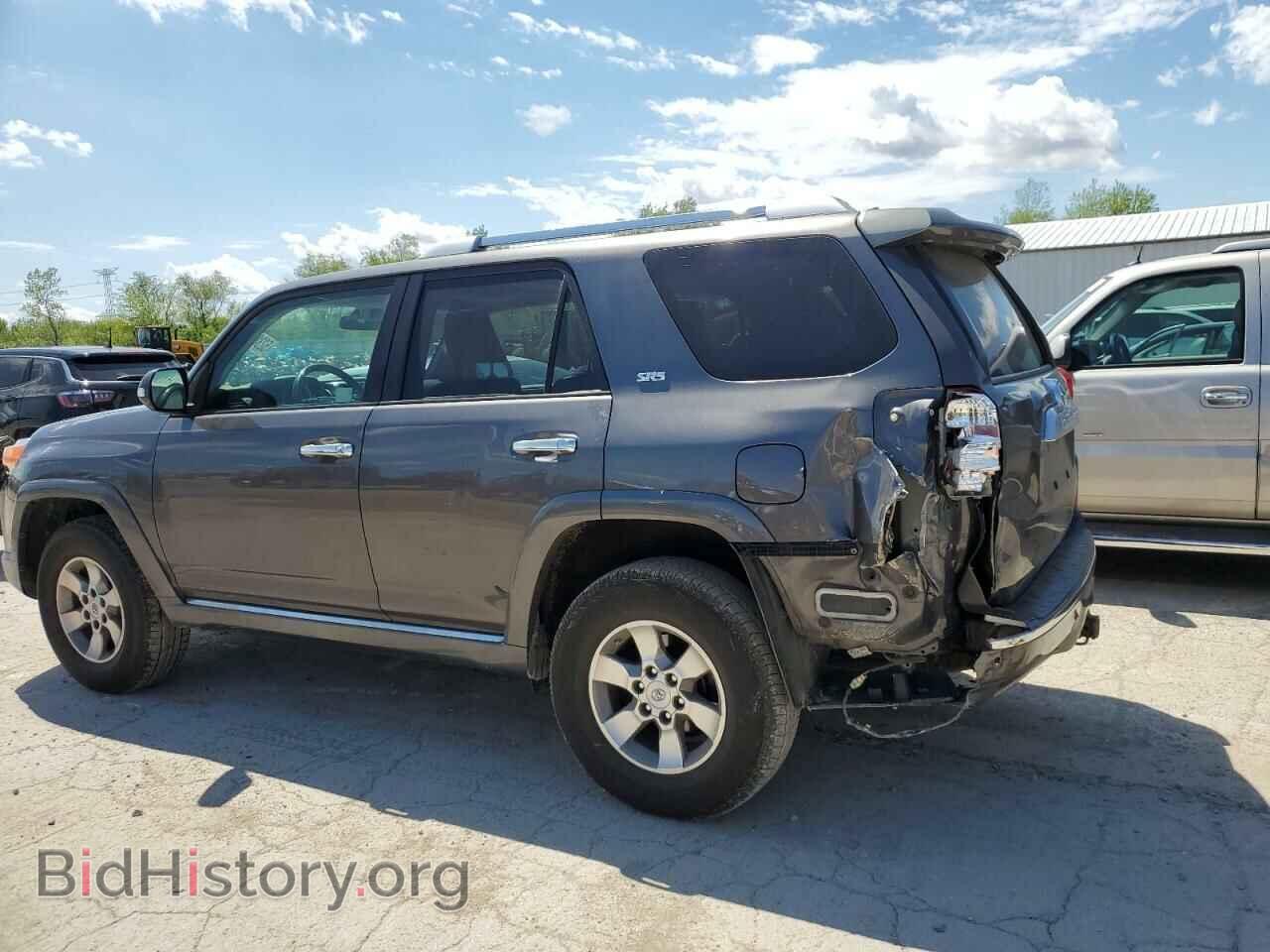 2011 TOYOTA 4RUNNER - VIN: JTEBU5JR2B5033171 - Фото 2
