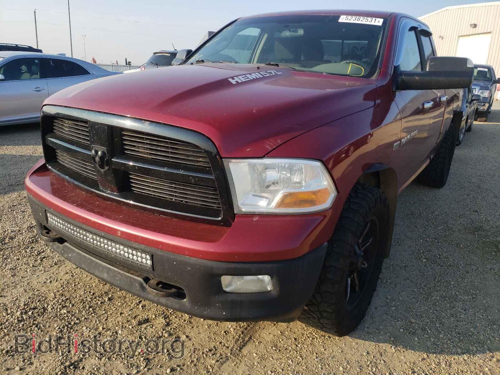 2011 DODGE RAM 1500 - VIN: 1D7RV1GT4BS564150 - Фото 2