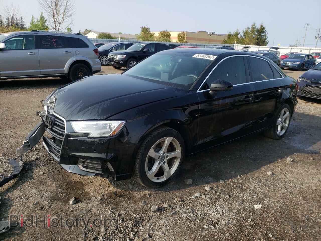 Photo WAUBEGFF5KA098564 - AUDI A3 2019
