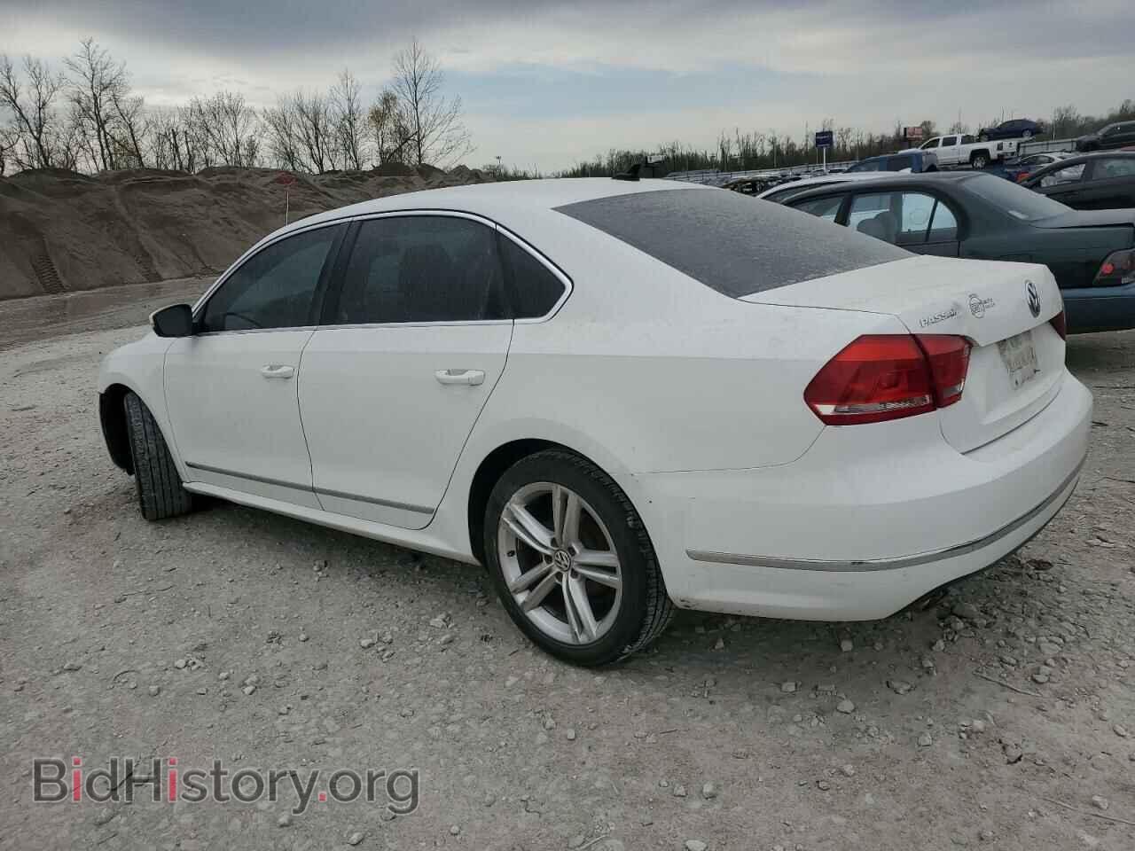 2013 VOLKSWAGEN PASSAT - VIN: 1VWCN7A38DC061775 - Фото 2