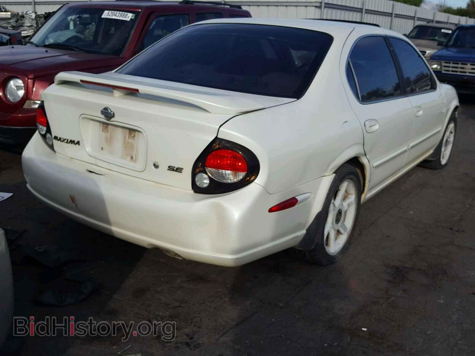 2000 NISSAN MAXIMA - VIN: JN1CA31D3YT557950 - Photo 4