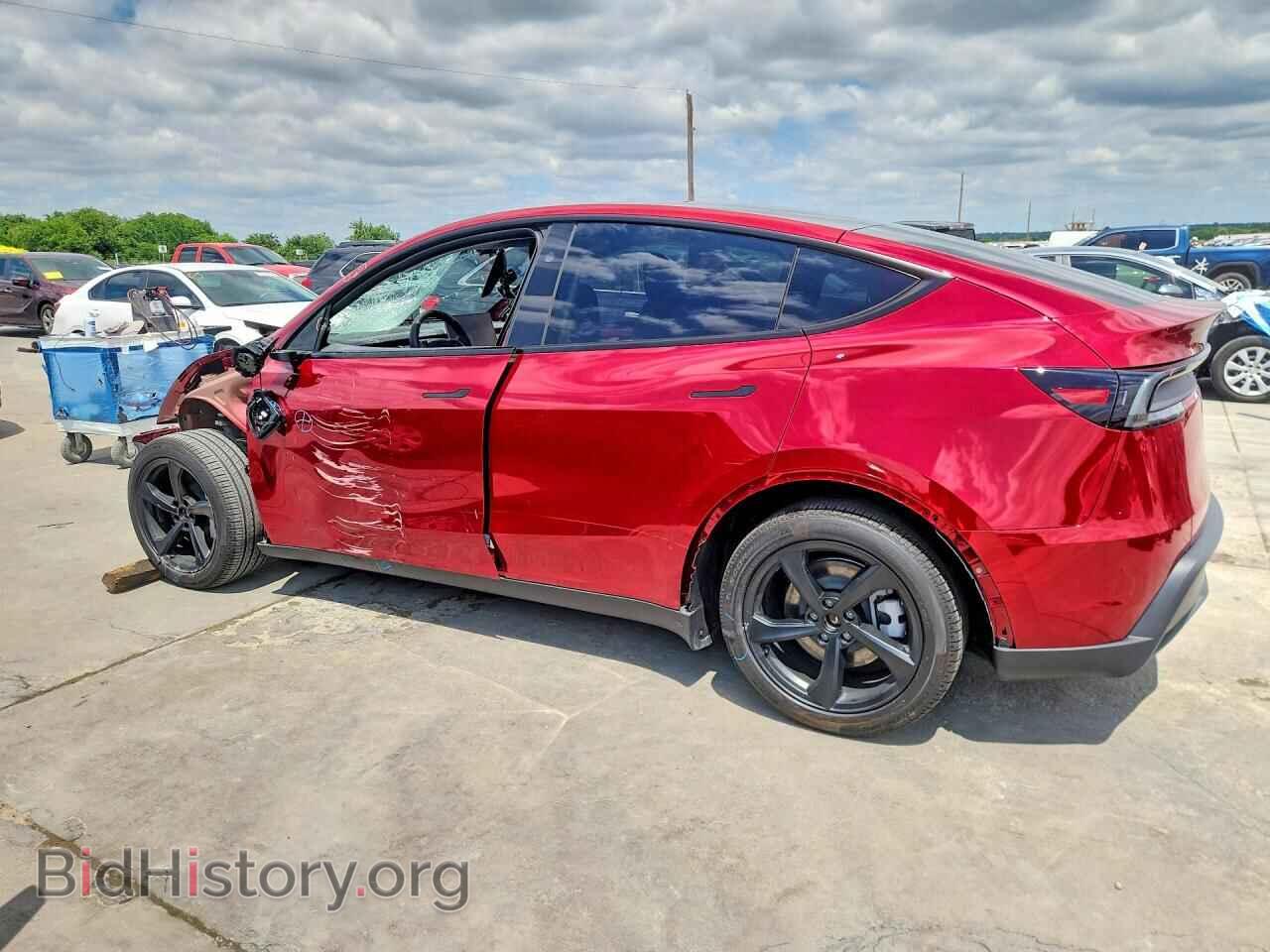 2026 TESLA MODEL Y - VIN: 7SAYGDEE2TA456551 - Фото 2