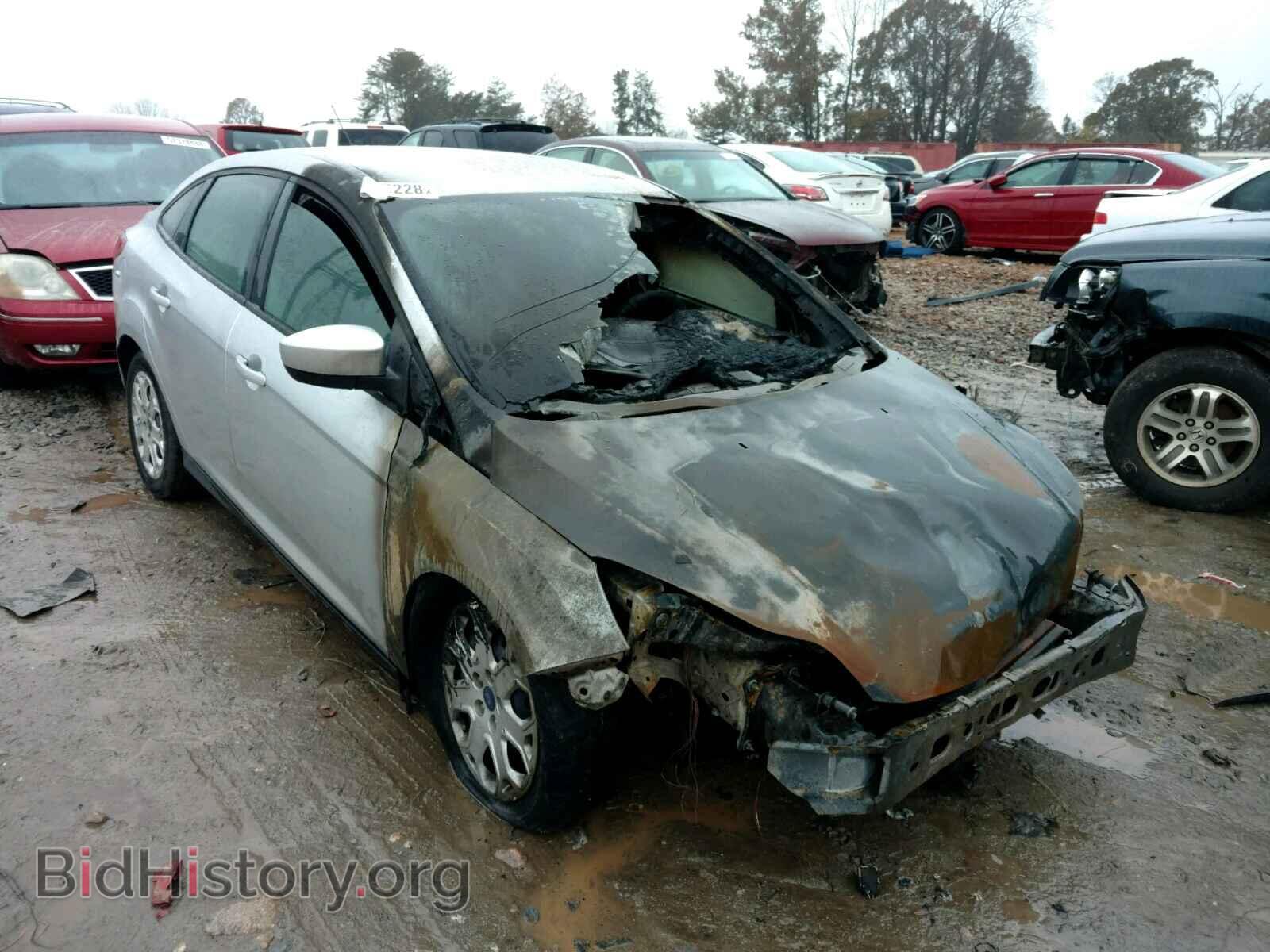 Photo 1FAHP3F29CL247258 - FORD FOCUS 2012
