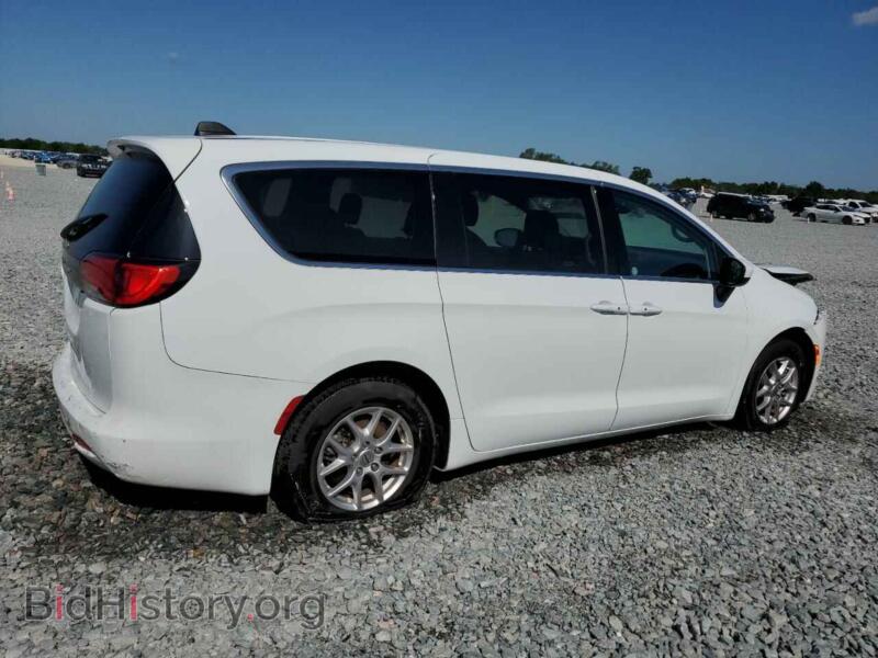 2023 Chrysler MINIVAN (VIN 2C4RC1CG5PR608142) — photo 3 of 14