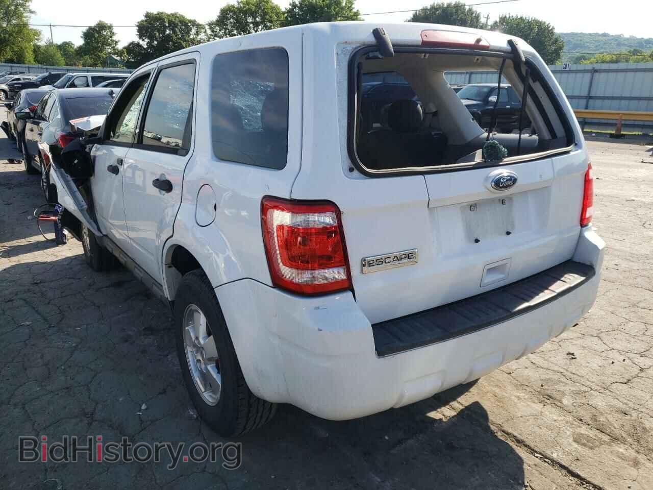 2010 FORD ESCAPE - VIN: 1FMCU0C77AKD46834 - Фото 3