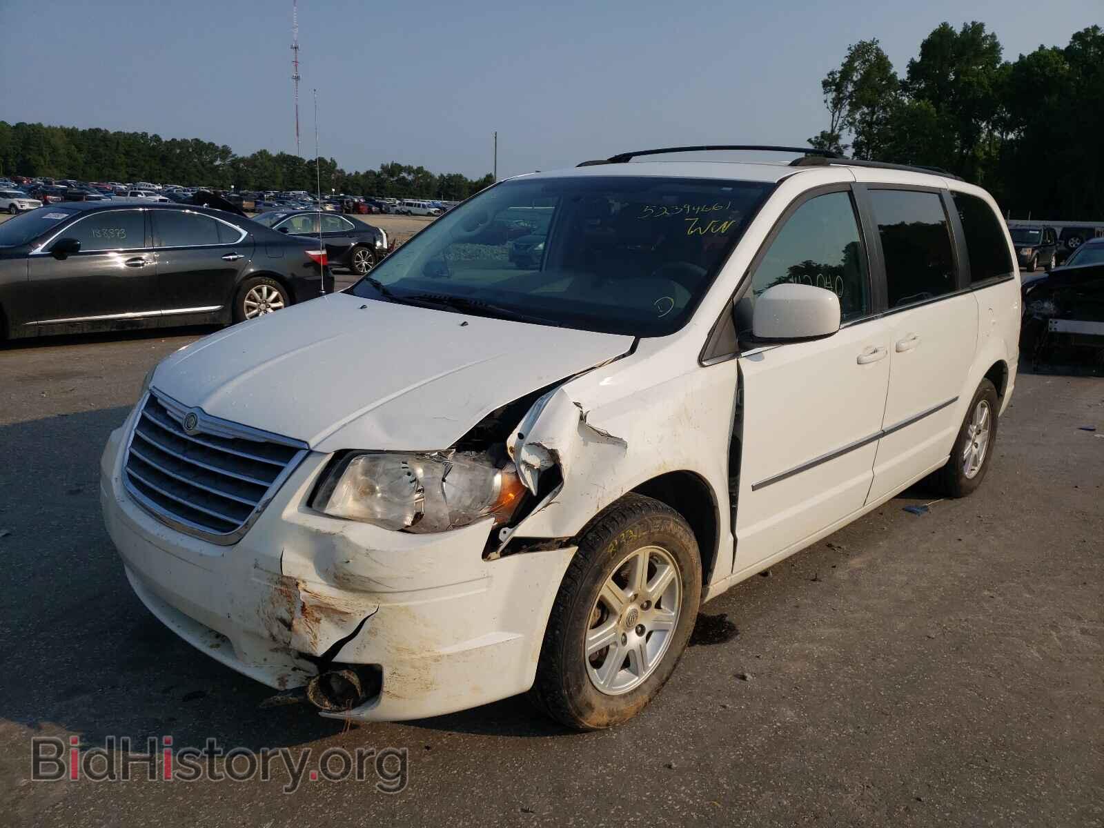 2010 CHRYSLER MINIVAN - VIN: 2A4RR5D19AR305477 - Фото 2