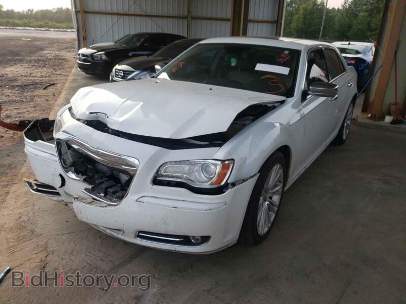 2012 Chrysler 300 (VIN 2C3CCAET7CH103790) — фото 2 из 10