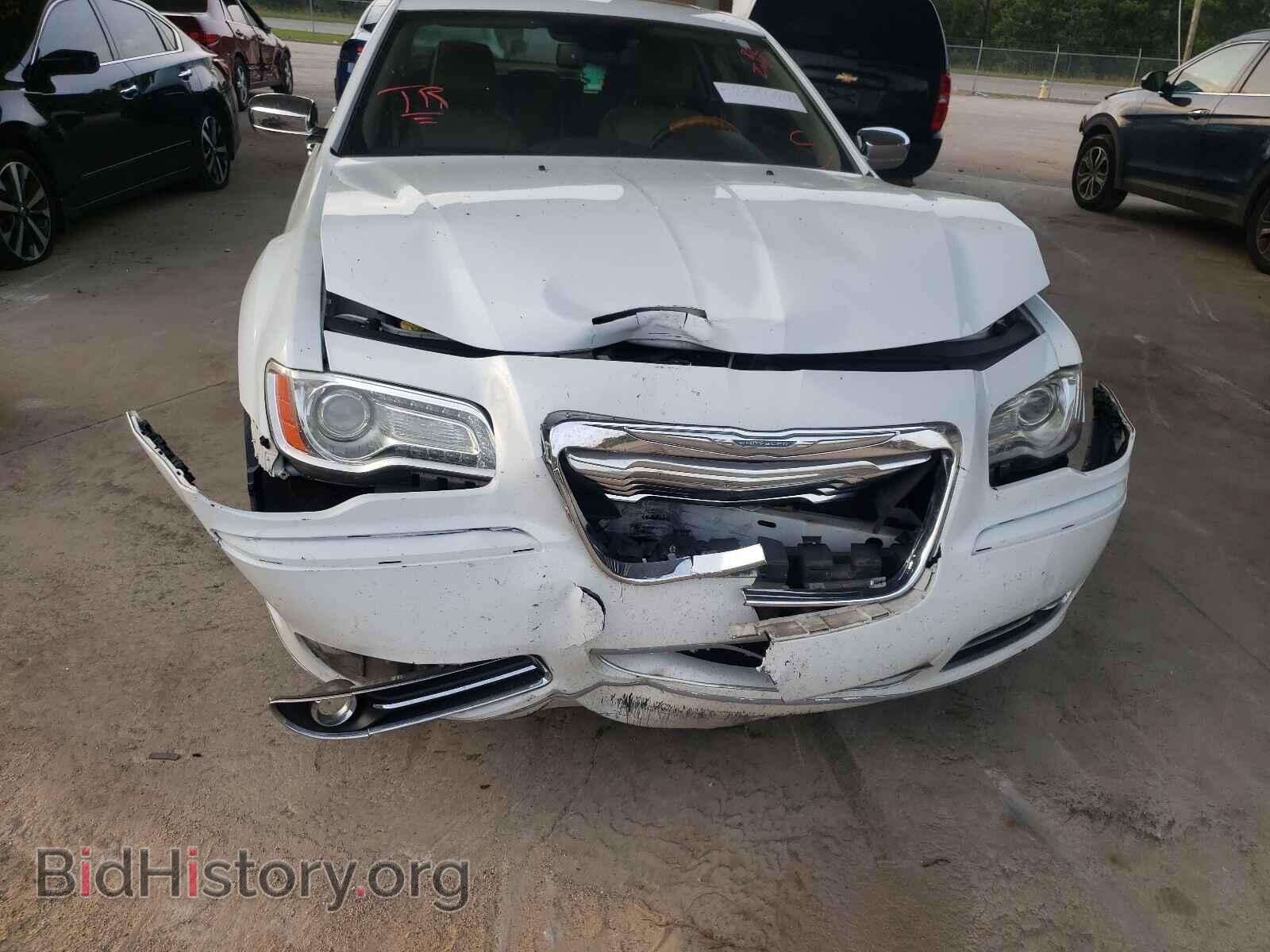 2012 CHRYSLER 300 - VIN: 2C3CCAET7CH103790 - Фото 9