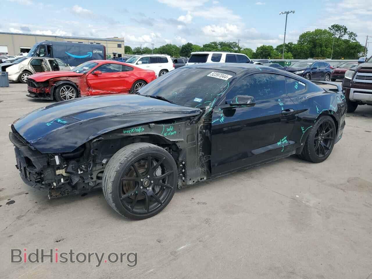 Photo 1FA6P8CF7M5151274 - FORD MUSTANG 2021