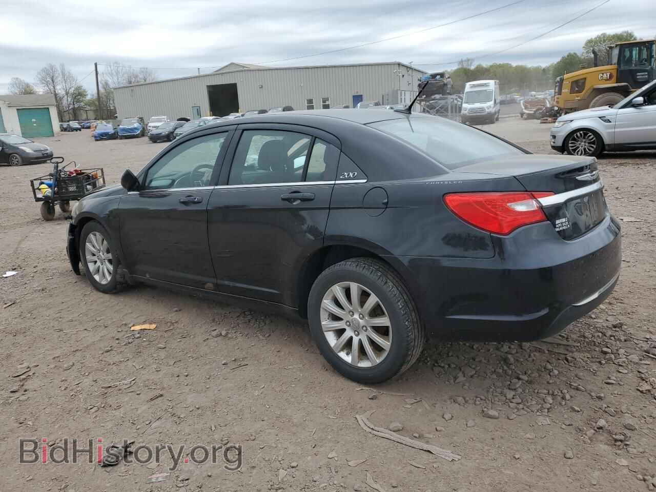 2011 CHRYSLER 200 - VIN: 1C3BC1FB9BN562603 - Фото 2