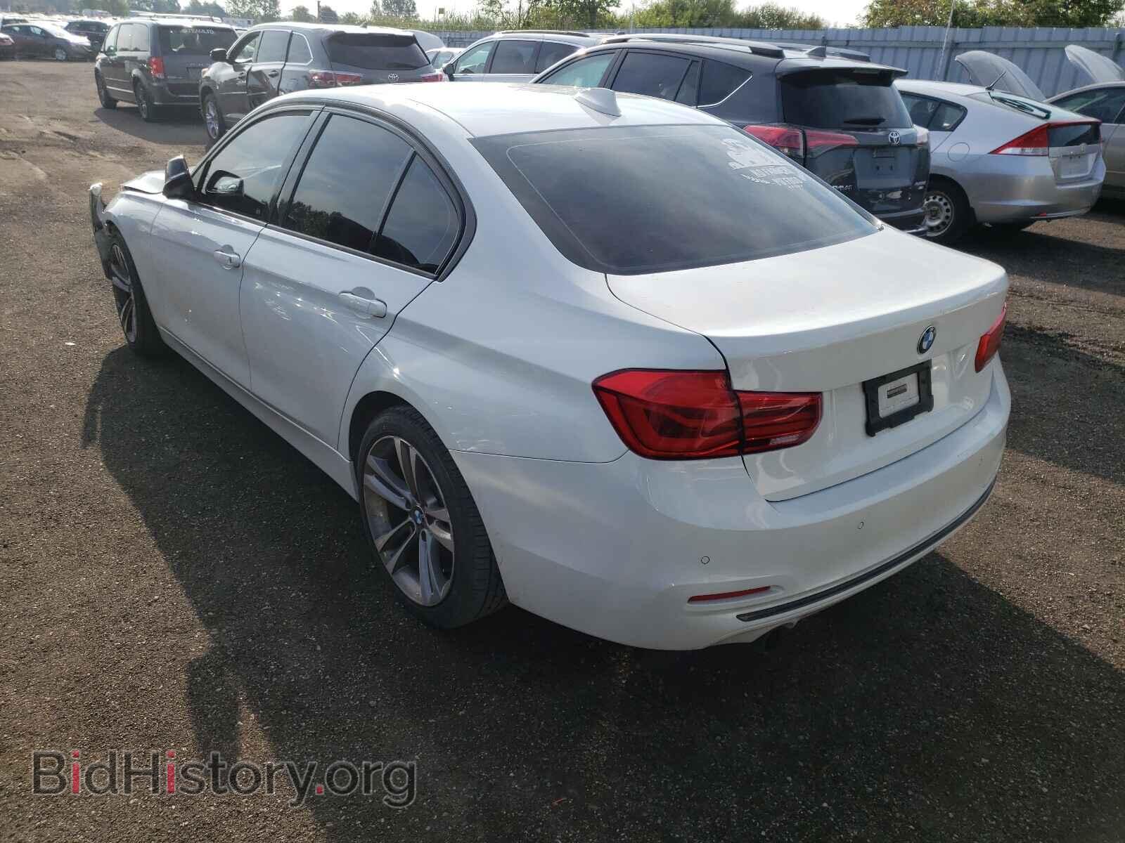 2016 BMW 3 SERIES - VIN: WBA8E5G57GNU19511 - Фото 3
