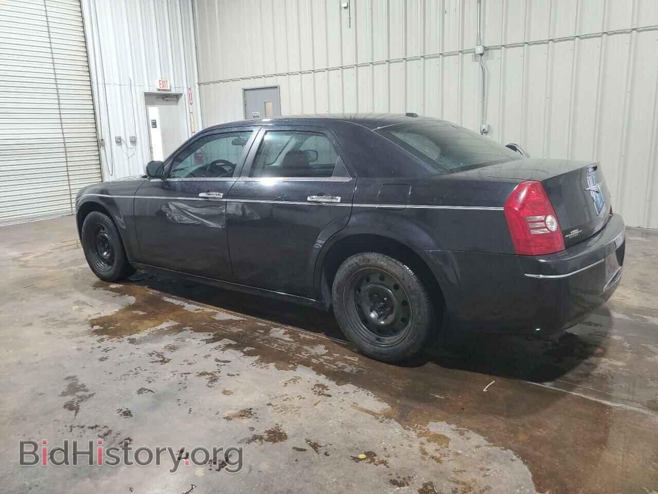 2010 CHRYSLER 300 - VIN: 2C3CA4CD5AH180531 - Фото 2