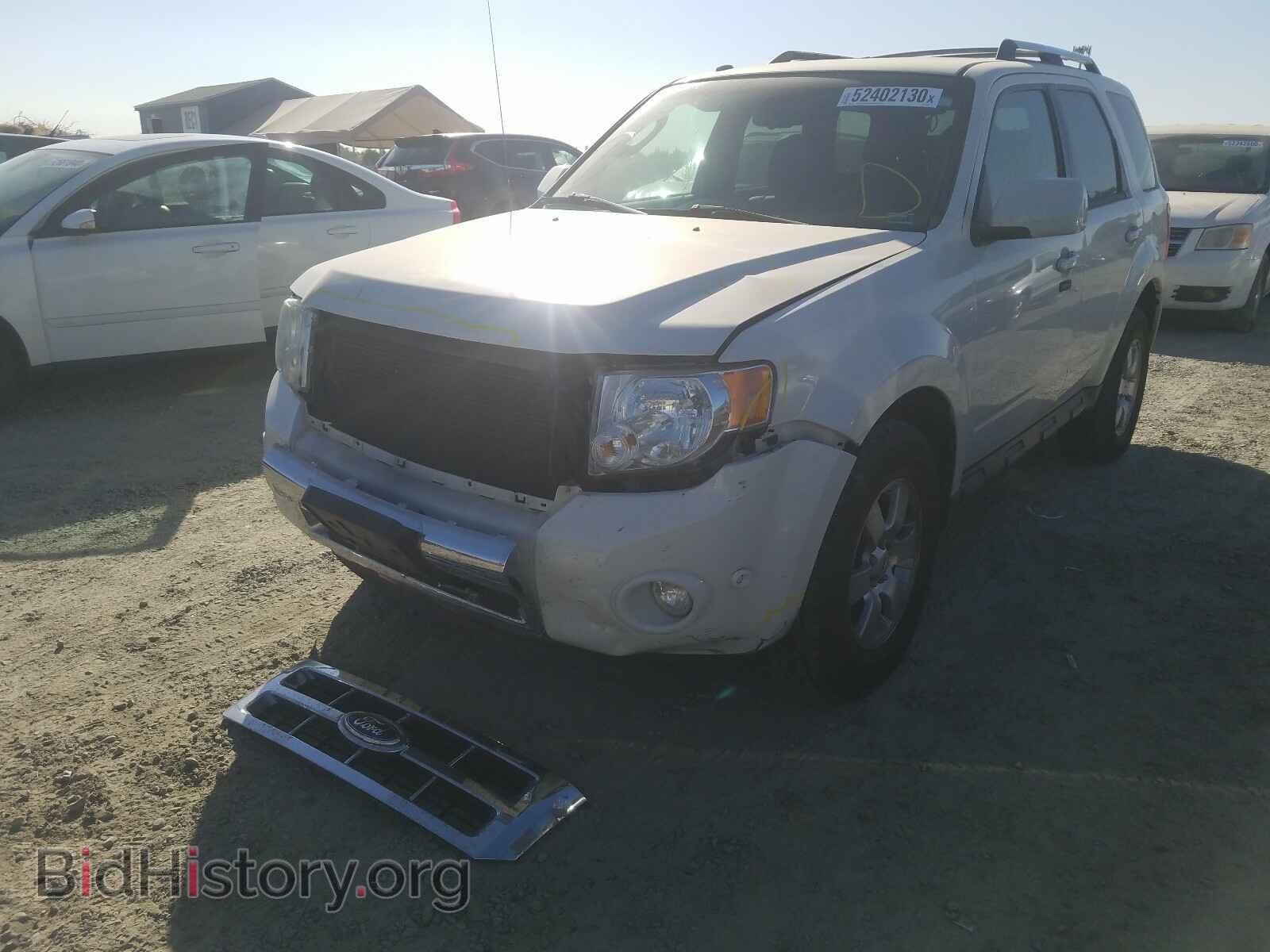 2011 FORD ESCAPE - VIN: 1FMCU9EG3BKB03220 - Photo 2