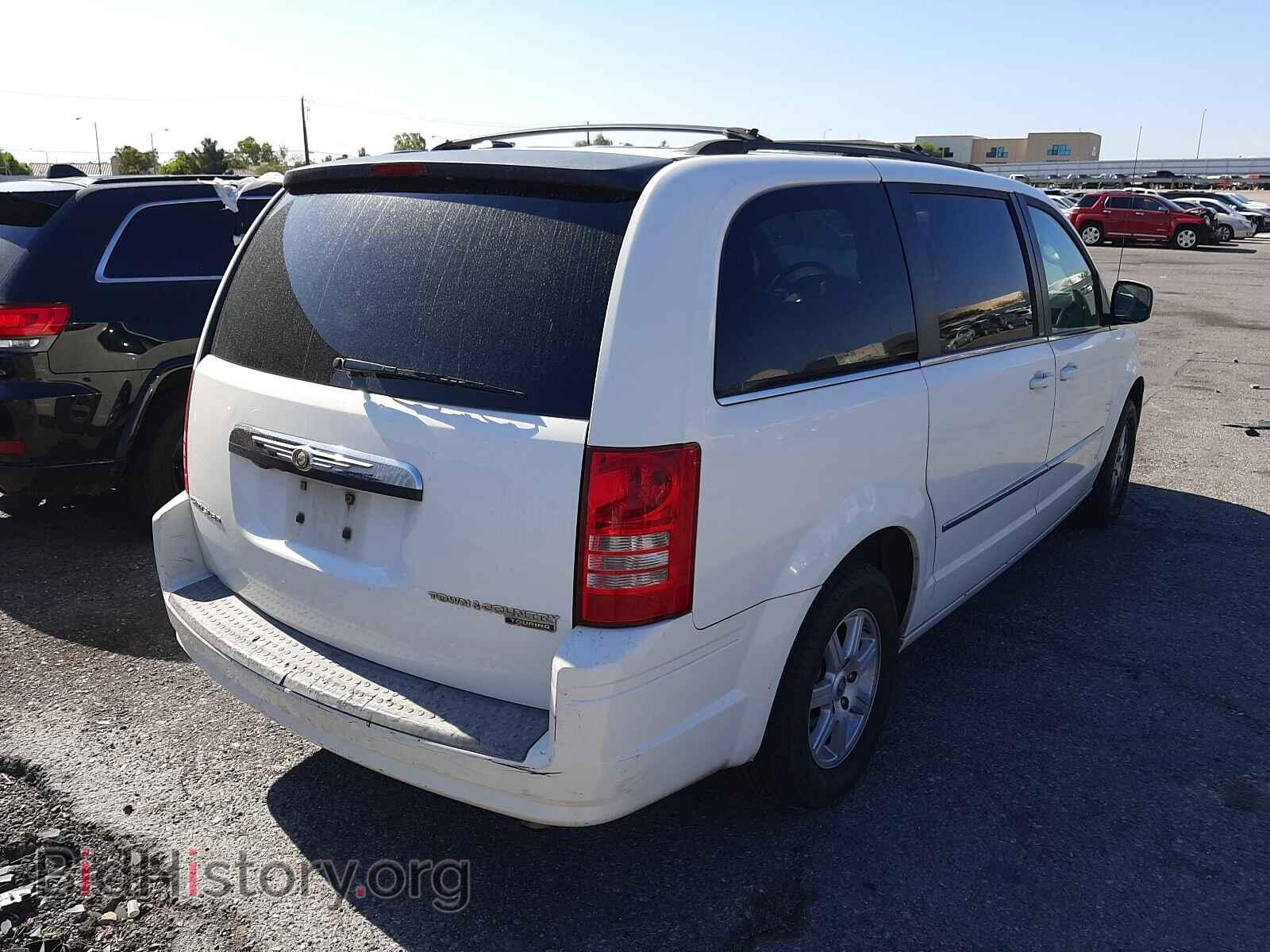 2010 CHRYSLER MINIVAN - VIN: 2A4RR8D10AR493999 - Фото 4