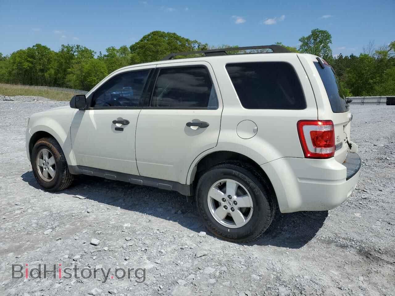 2011 FORD ESCAPE - VIN: 1FMCU0D76BKC16009 - Фото 2