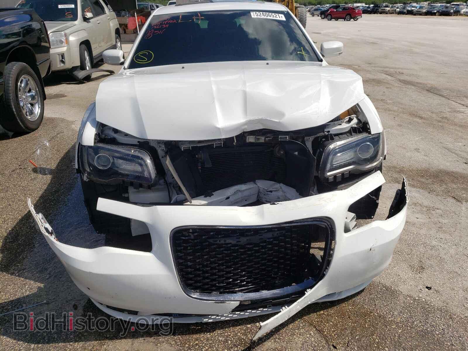 2016 CHRYSLER 300 - VIN: 2C3CCAGG7GH136164 - Фото 9