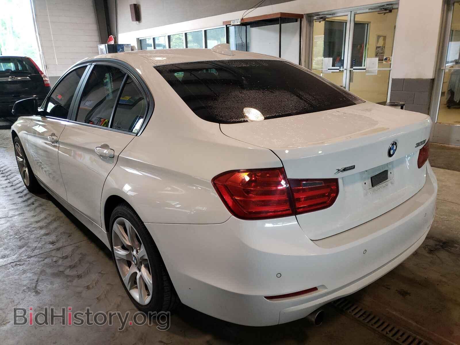 2014 BMW 3 SERIES - VIN: WBA3C3C52EP662204 - Фото 3